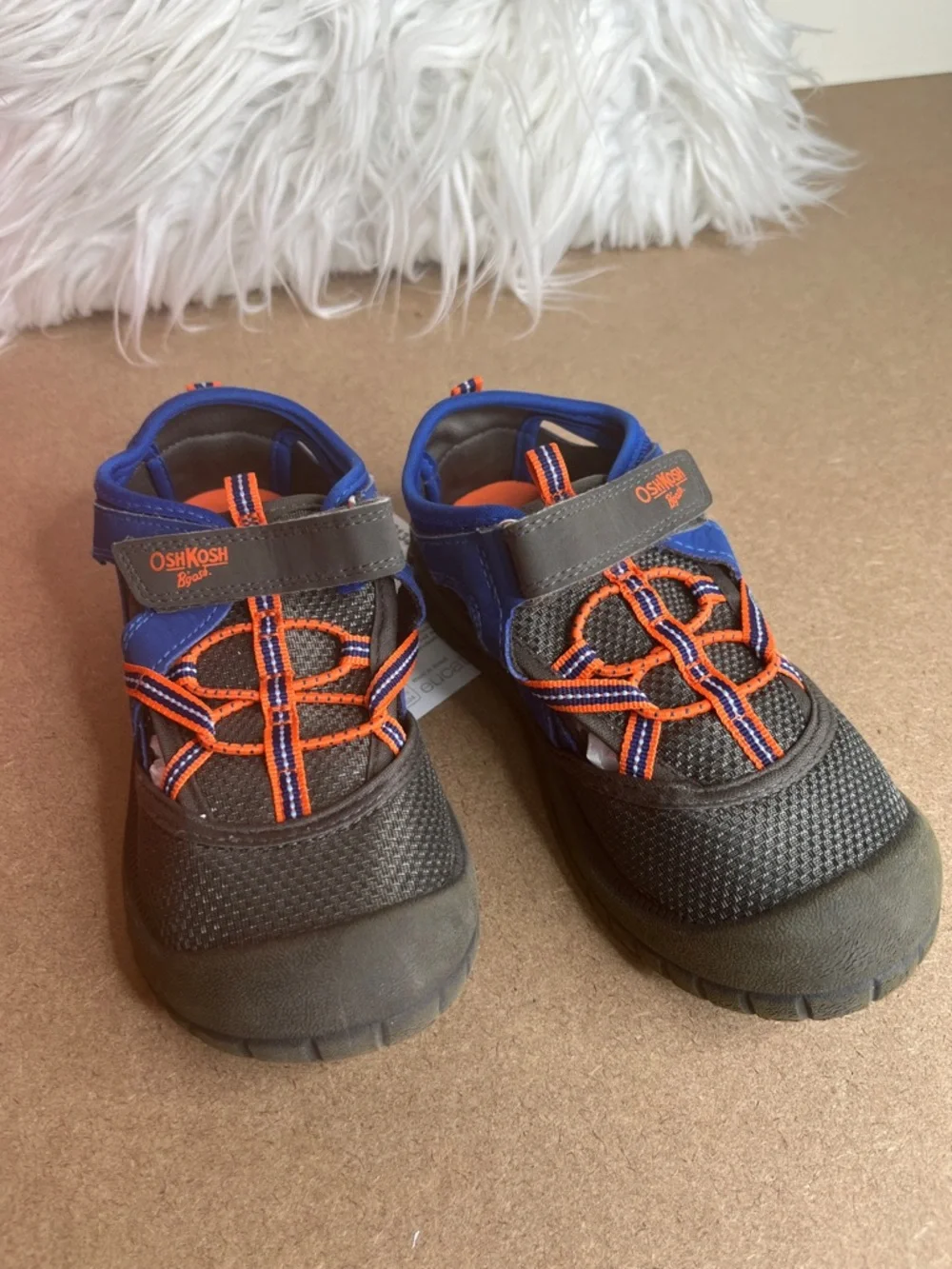 OshKosh Bgosh very minimal